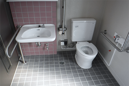 大分市　三佐　仲よしプール